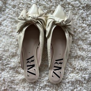 Zara flat leather shoes with tie